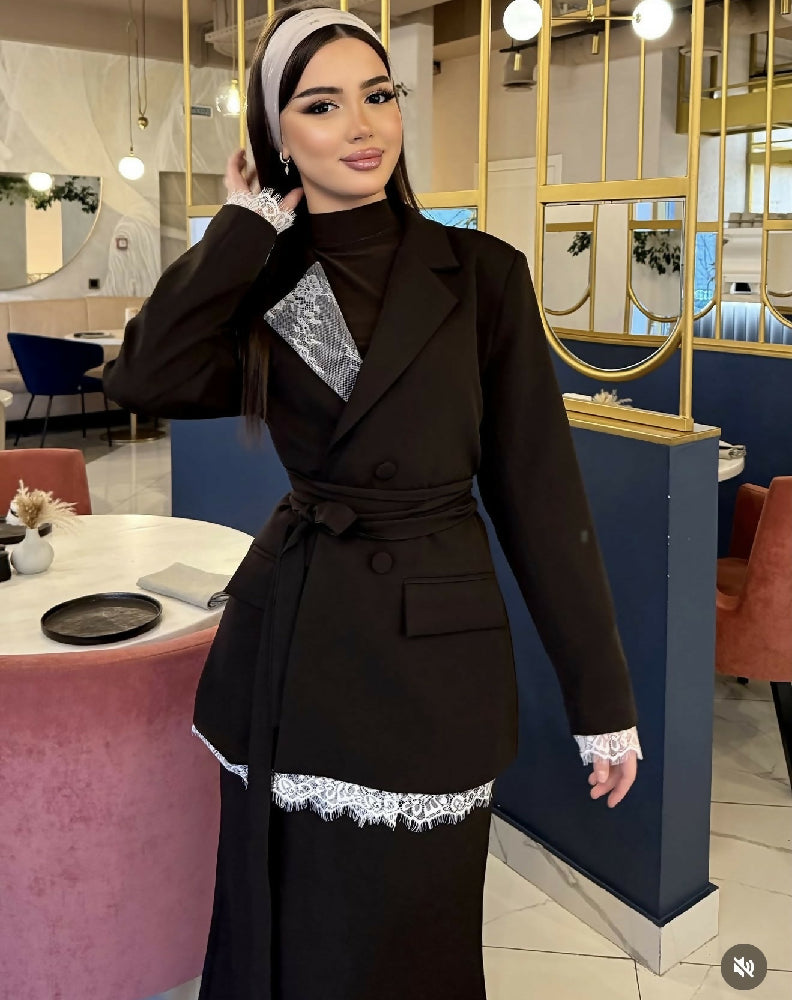 Blazer dentelle ceinturé