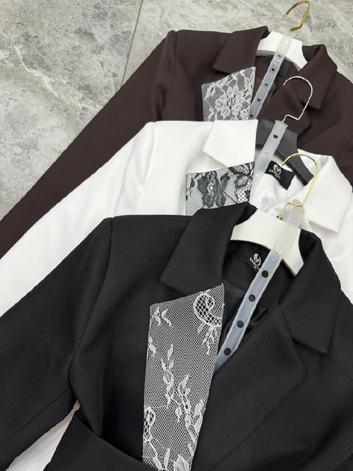 Blazer dentelle ceinturé