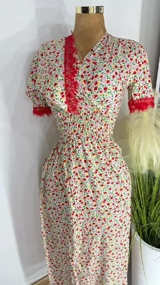 Robe de maison fleuri