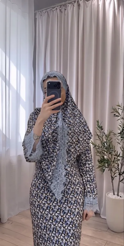 Robe longue avec voile