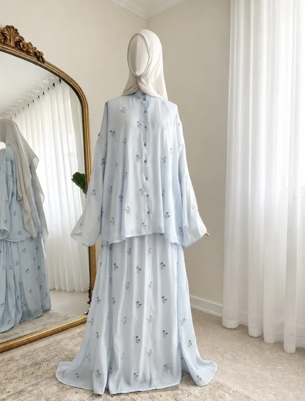 Ensemble brodé