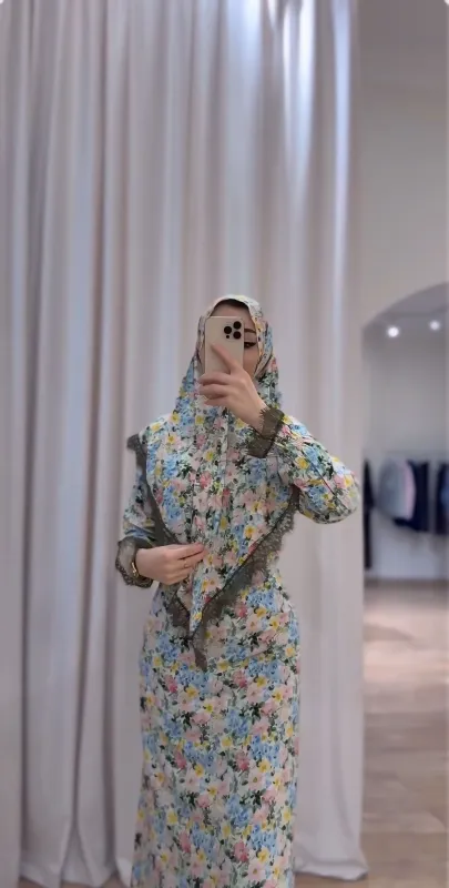 Robe longue avec voile