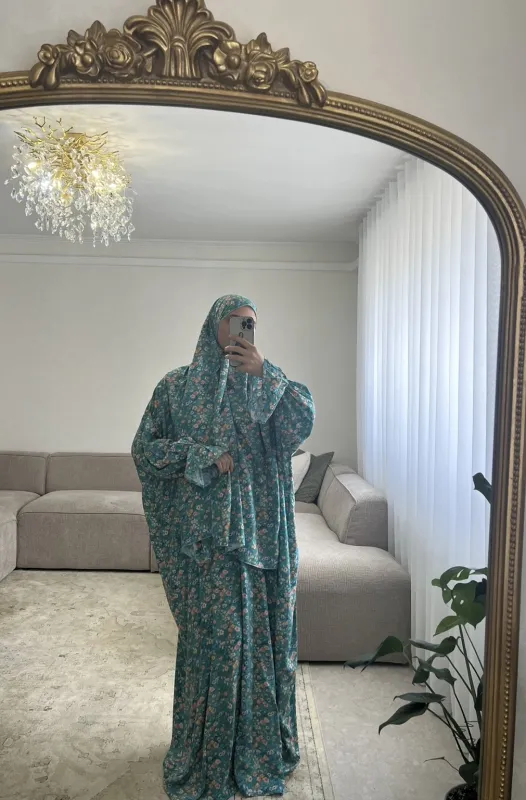 Robe de prière foulard intégré